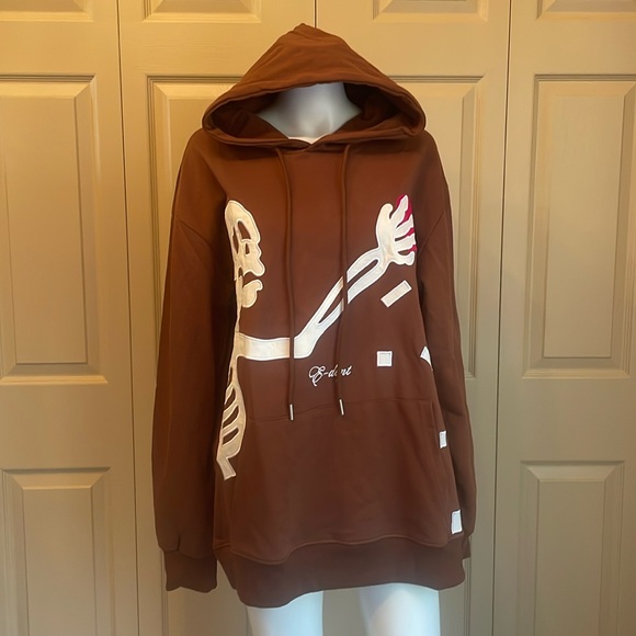 Aelfric Eden Tops - NWT AELFRIC EDEN hooded sweatshirt